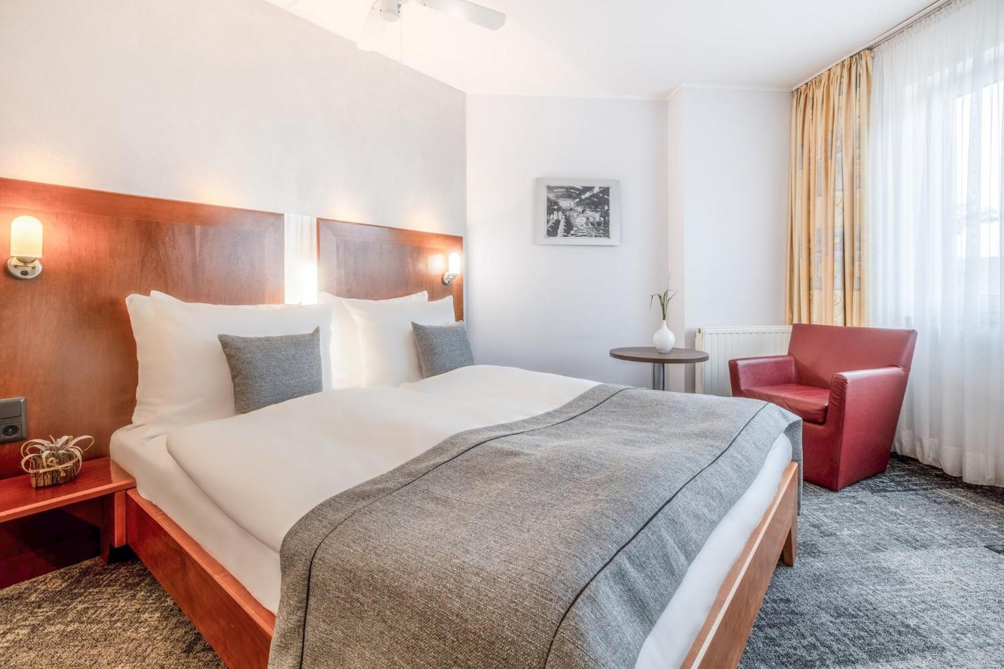 Garner Hotel Oberhausen Oberhausen  Bagian luar foto
