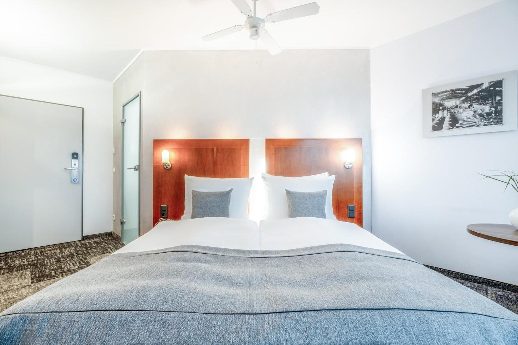 Garner Hotel Oberhausen Oberhausen  Bagian luar foto